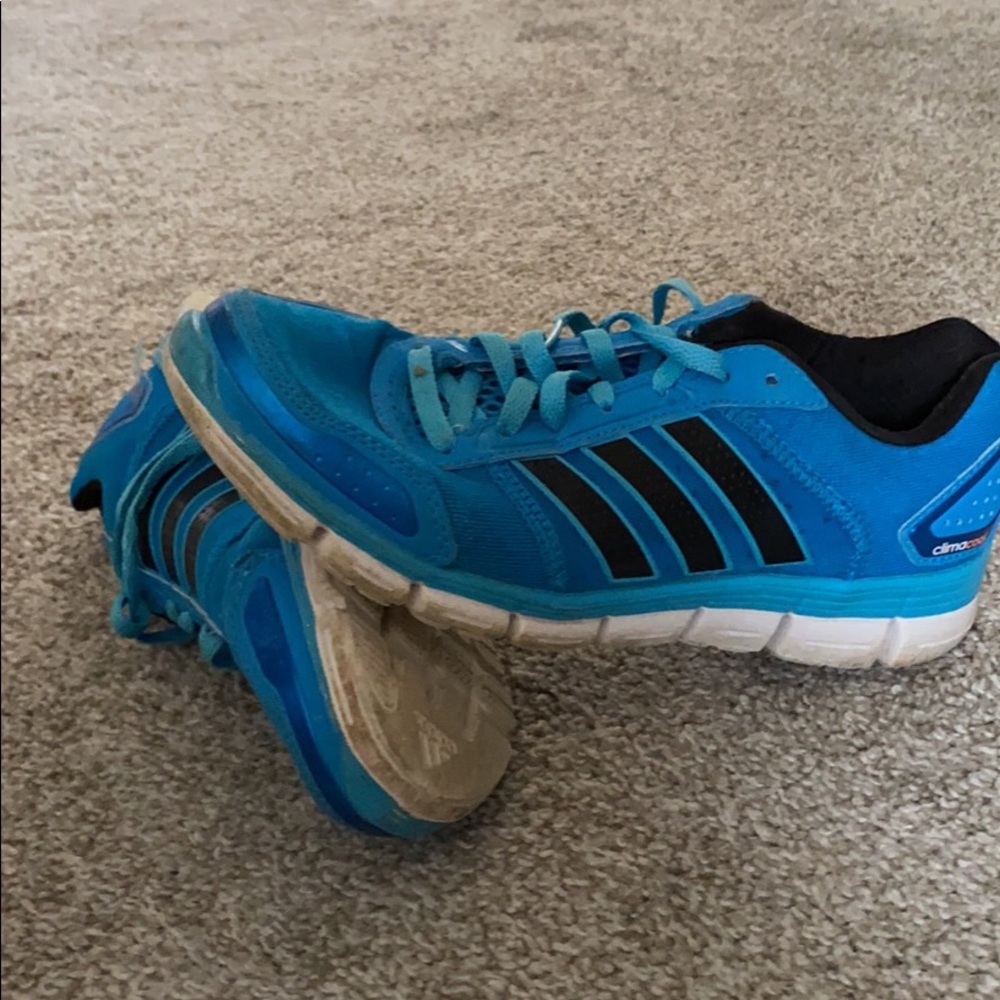Women’s sneakers
